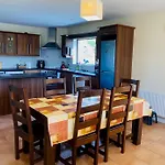 Сasa de vacaciones 3 Bedroom 15 Mins Drive From Kenmare Town Ardea