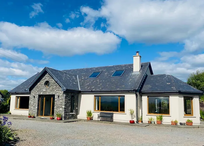3 Bedroom 15 Mins Drive From Kenmare Town Сasa de vacaciones Ardea