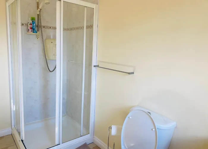 3 Bedroom 15 Mins Drive From Kenmare Town *