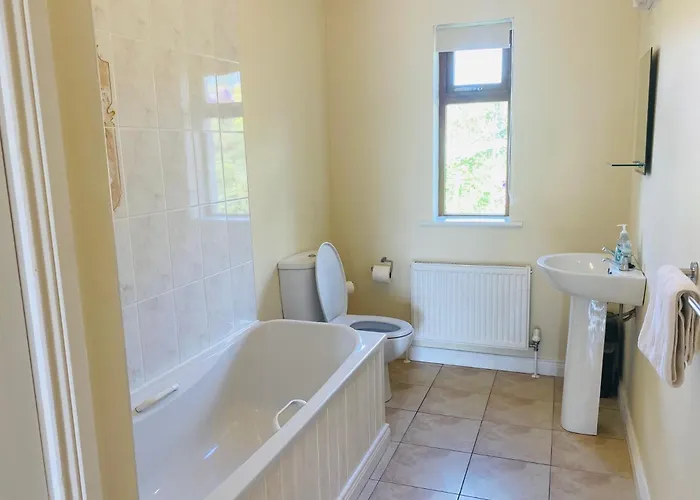 3 Bedroom 15 Mins Drive From Kenmare Town * Ardea