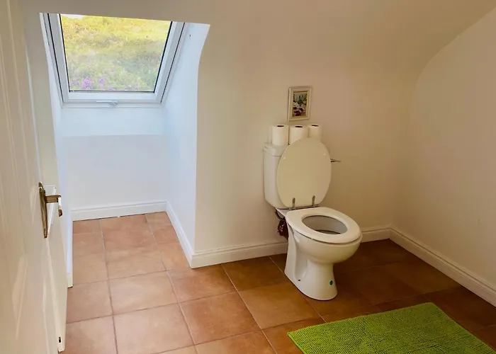 3 Bedroom 15 Mins Drive From Kenmare Town *